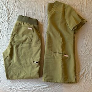 Figs XS olive green set